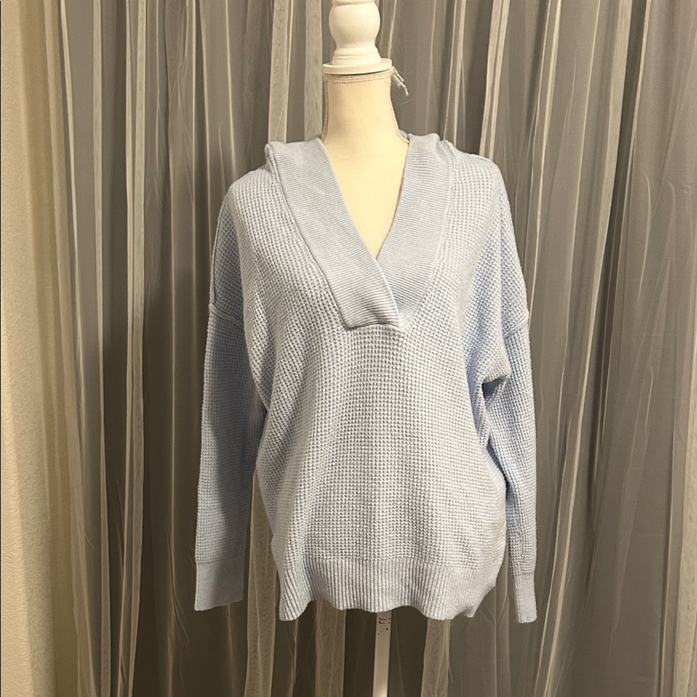 Aerie Oversized Light Blue V-Neck Waffle Knit Sweater Size Small